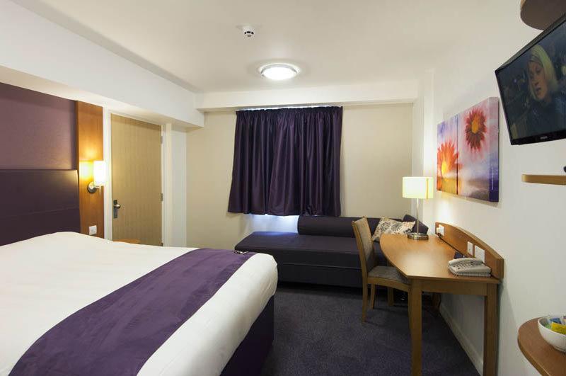 Premier Inn Evesham Exterior foto